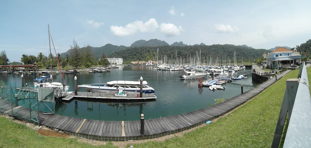 Langkawi Dormitorio Пантай Ченанг Екстериор снимка